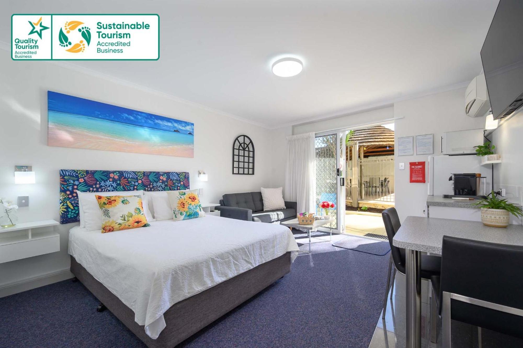 Seadream Studios At Mandurah Gate Resort Exterior photo